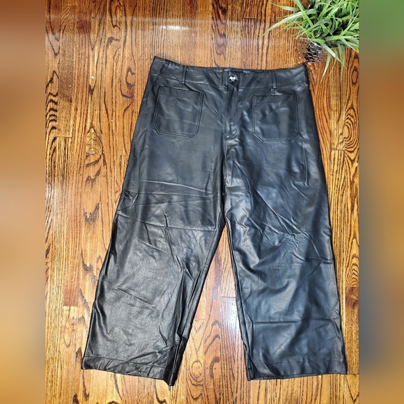 Anthropologie Maeve The Colette Cropped Wide-Leg Faux Leather Pants Bkack Sz 22 - Picture 6 of 16
